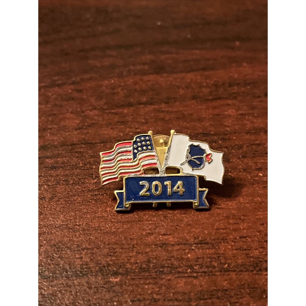 2014 National Law Enforcement Memorial Dual Flags Lapel Hat Pin‎